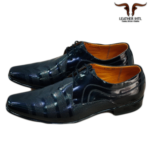 Zapato para caballero en cuero rivera y suela de grupón color negro