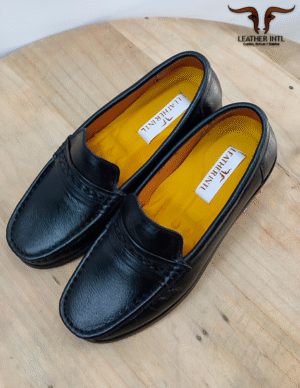 Zapatos para dama color negro elegante